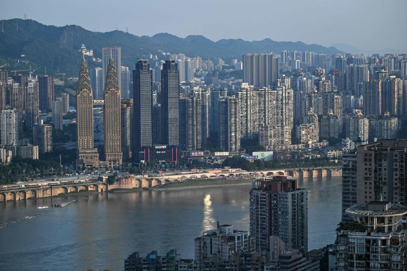 高盛：中国城市新建住宅需求或降至峰值四分之一高盛在报告中指出，受人口萎缩与房价预期走弱等因素影响，未来中国城市新建住宅的需求预计将仅为峰值时期的四分之一左右