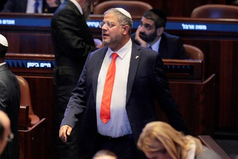 以色列议会通过“恐怖分子”死刑法案一读以色列议会通过一项对“恐怖分子”判处死刑的法案一读，可能适用于被判犯有针对以色列人致命袭击罪的巴勒斯坦人