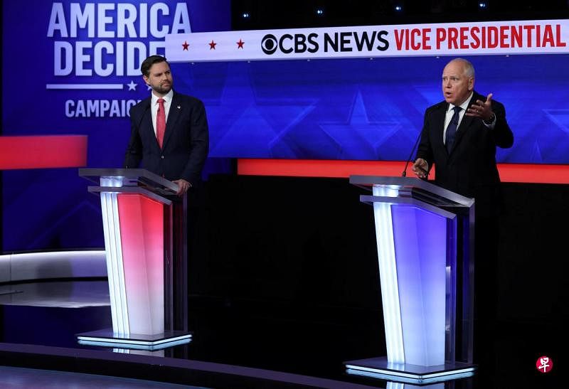 沃尔兹和万斯为气候变化交锋谈到气候变化时，沃尔兹指责特朗普说气候变化是“骗局”