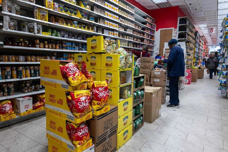 美媒报道物价大幅上涨 驳斥特朗普通胀下降说法美国福克斯电视台日前在节目中以美国劳工部最新通胀数据为依据，报道近期美国物价大幅上涨，驳斥美国总统特朗普关于通胀大幅下降的言论