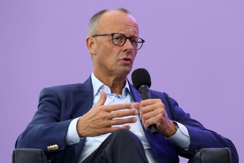 默茨：德国应寻找新贸易伙伴 分散对美依赖德国总理默茨说，在美欧达成对欧盟商品加征15%关税的贸易协议后，德国未来必须着眼于拓展新的贸易伙伴关系