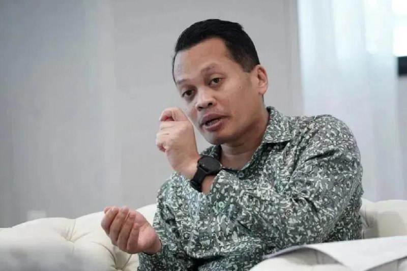 禁令扩大 马国超市与国家公园等地禁用一次性塑料袋马来西亚天然资源及环境永续部长聂纳兹米宣布，一次性塑料袋的使用禁令将扩大至全国的森林保护区、国家公园和州立公园、海洋公园、地质公园，以及地质遗址