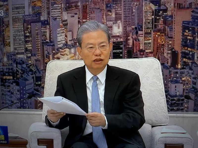 赵乐际亮相 看望报道人大会议央媒前一天缺席中国全国人大会议闭幕会的中共政治局常委、全国人大常委会委员长赵乐际，星期三（3月12日）公开亮相，看望参加人大会议新闻报道的中国央媒负责人和新闻工作者