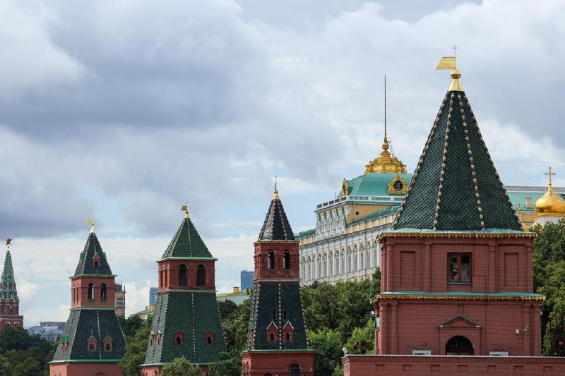 克宫：普京和特朗普未讨论美俄乌峰会克里姆林宫表示，俄罗斯总统普京和美国总统特朗普没有在会谈中谈及美俄乌领导人峰会