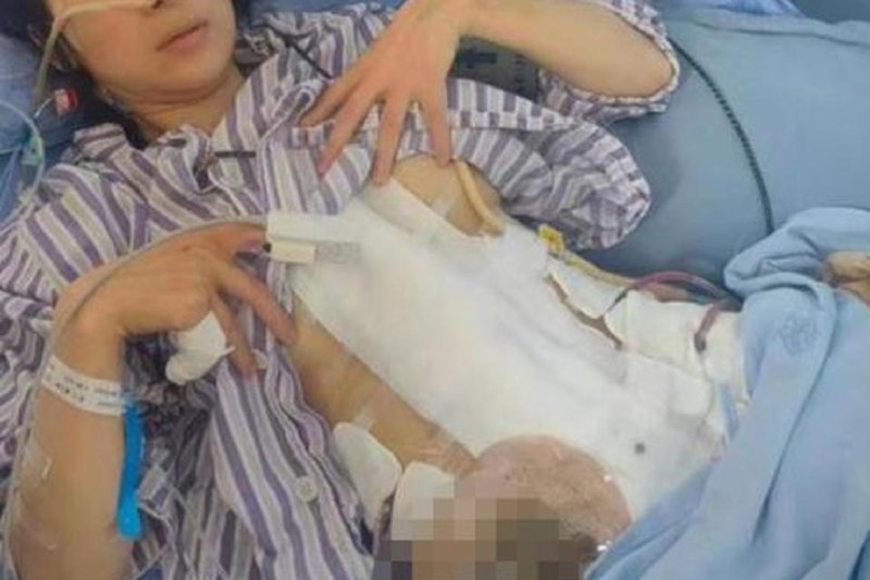 下午察：16次家暴后的女权控诉和争论四川成都一起备受关注的家暴案上周五（12月27日）宣判，庭审和媒体披露的细节震动中国互联网