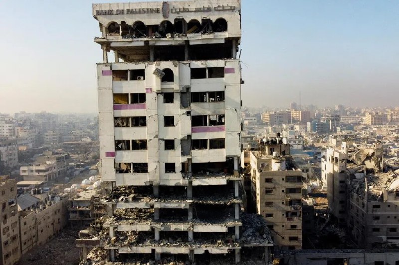 以军再次轰炸加沙部分地区 另归还30具巴勒斯坦人遗体加沙脆弱的停火协议再受考验，巴勒斯坦卫生部门称，以军连续第四天对加沙发动空袭，造成三人死亡