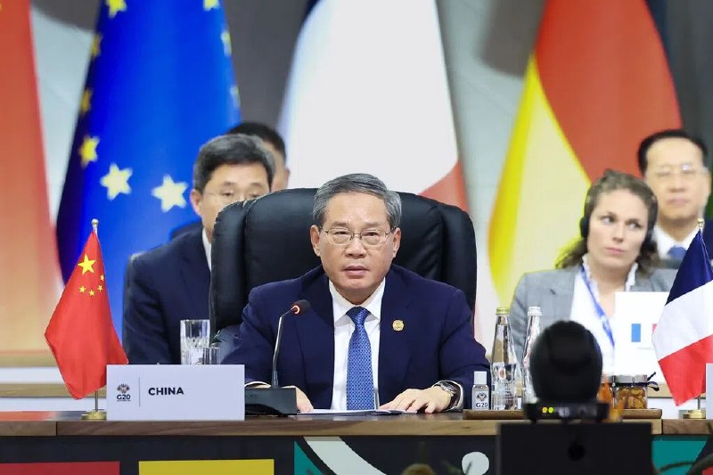 李强：审慎对待关键矿产军事等用途中国国务院总理李强上周末在南非参加参加二十国集团（G20）峰会，期间强调中国将促进关键矿产的互惠合作与和平利用，推动优化产供链各环节利益分配，更好维护发展中国家利益，同时审慎对待军事等用途，防范安全风险