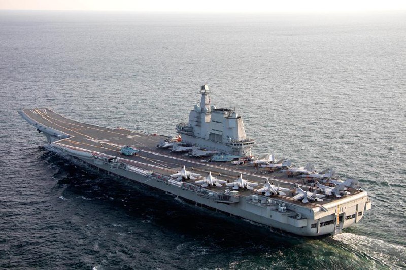 下午察：福建舰电磁弹射震美国？中国海军星期一（9月22日）公布一段视频，歼-15T、歼-35和空警-600三型舰载机在中国第三艘航空母舰“福建舰”上，首次成功完成弹射起飞和着舰训练