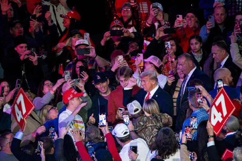 特朗普：将公布前总统肯尼迪遇刺机密文件特朗普星期天（1月19日）说，他将在未来几天公布与美国前总统肯尼迪、参议员罗伯特·肯尼迪和民权领袖马丁·路德·金遇刺事件有关的机密文件