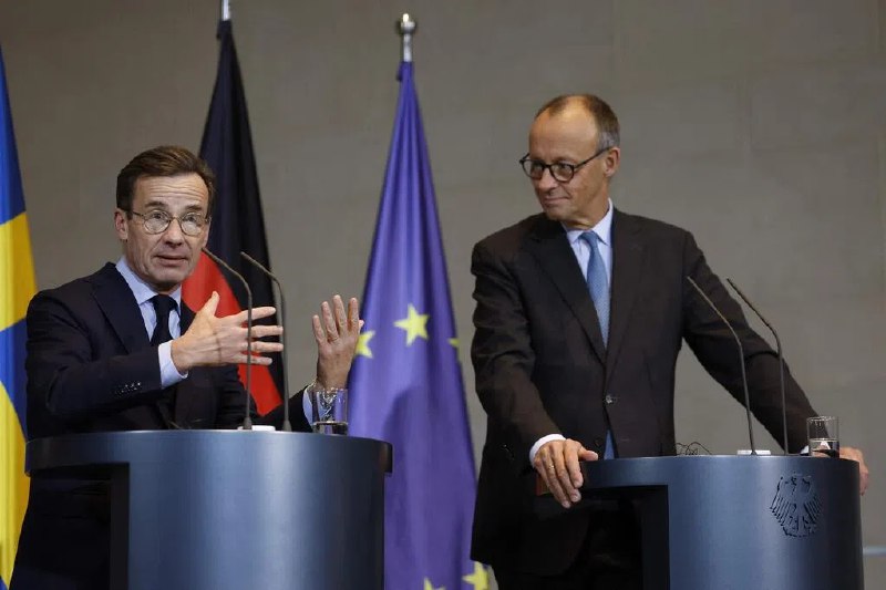 德国协助乌克兰配备“远程火力”武器系统德国总理默茨宣布，德国正协助乌克兰配备“远程火力”武器系统，不排除未来将在乌境内进行生产