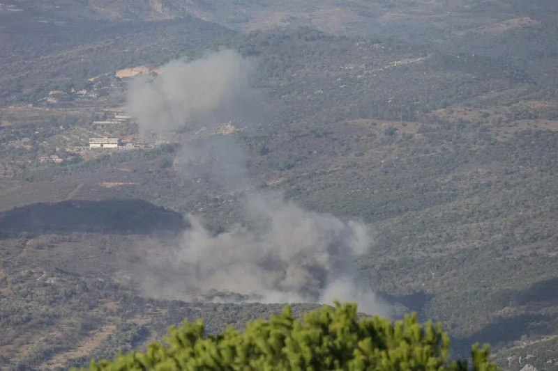 以军空袭黎巴嫩南部 打死两真主党人以色列在黎巴嫩南部发动空袭，打死两名真主党武装人员