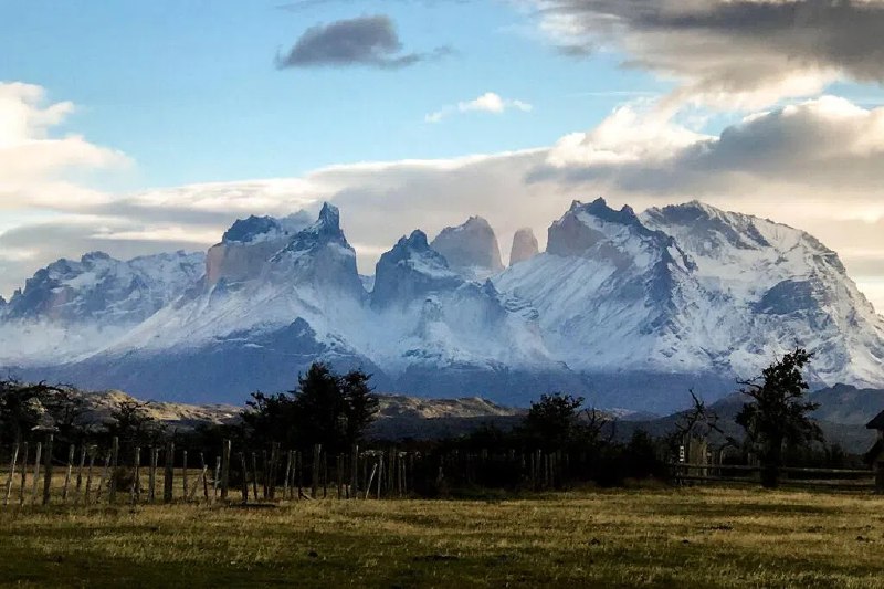 智利百内国家公园遭遇暴风雪 五名外国游客遇难智利南部麦哲伦—智利南极大区发生暴风雪，五名外国游客遇难，另有四人获救