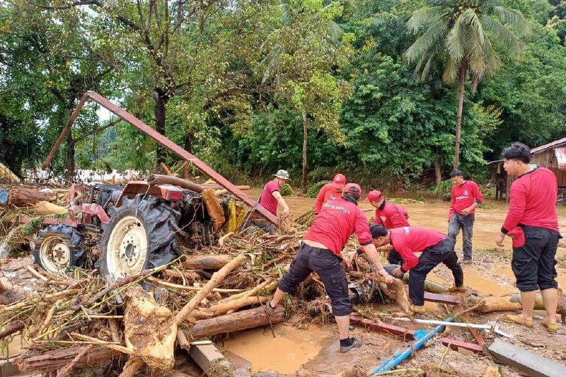 “剑鱼”热带风暴席卷泰国北部 酿五死七失踪热带风暴“剑鱼”带来的强降雨和山体滑坡席卷泰国北部，造成至少五人死亡和七人失踪