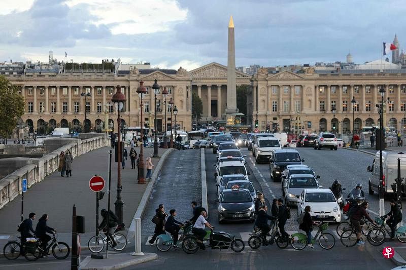 法国财政状况持续恶化 欧洲信评机构下调评级欧洲信用评级机构Scope Ratings下调法国评级，这是法国由于财政状况恶劣以及预算赤字因政治障碍难以遏制而面对的又一警告