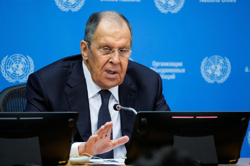 俄罗斯谴责美国袭击委内瑞拉附近涉嫌贩毒船俄罗斯谴责美国击沉委内瑞拉海岸附近一艘涉嫌非法运毒船，并警告美国在整个加勒比地区升级行动的潜在危险