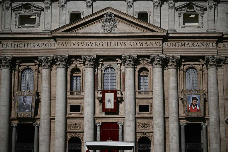意大利少年成为首位千禧世代圣人罗马天主教教宗良十四世星期天（9月7日）在圣伯多禄广场主持封圣大典，宣布两位青年楷模弗拉萨蒂（Pier Giorgio Frassati）和阿库蒂斯（Carlo Acutis）为圣人