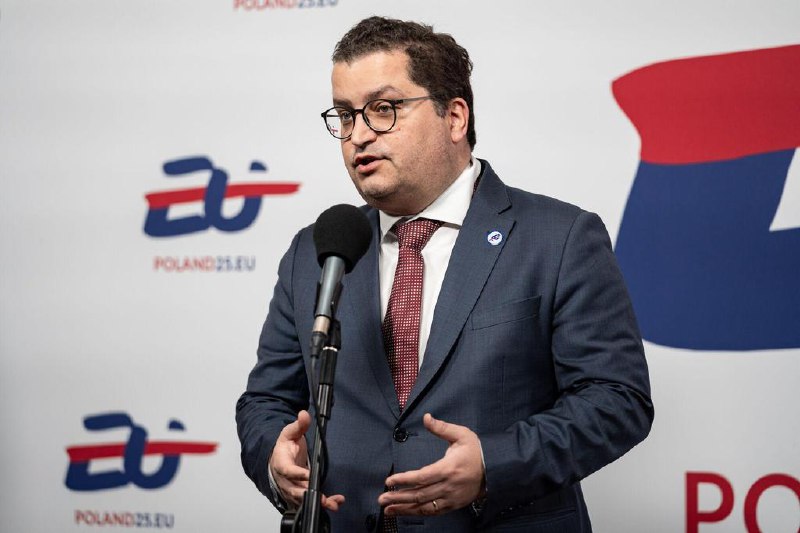 欧盟拟设国防基金 避免军费升高加重债务负担欧洲联盟各国财长就一项联合防务基金展开谈判