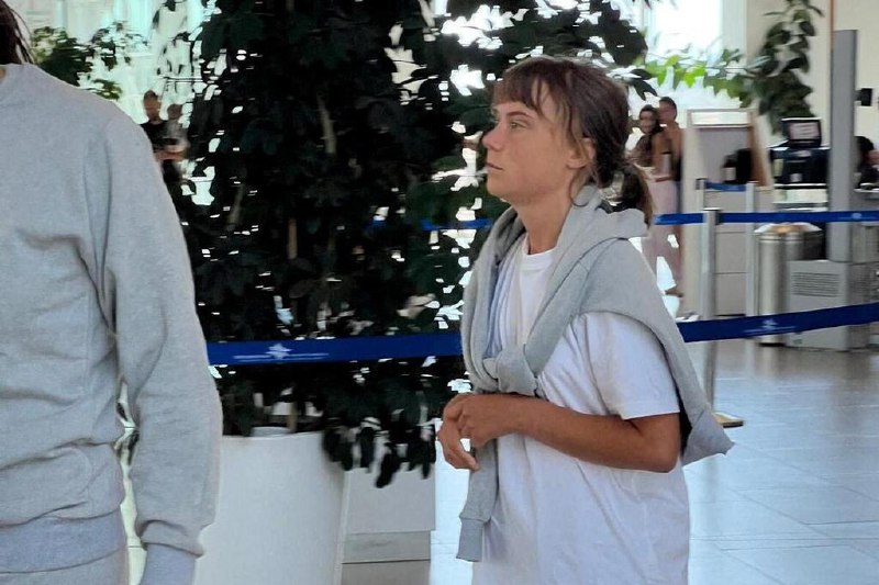 以色列称活动人士通贝里和170人已遭驱逐出境以色列说，已将瑞典气候运动人士通贝里及其他170名国际援助船队成员驱逐出境，送往希腊和斯洛伐克