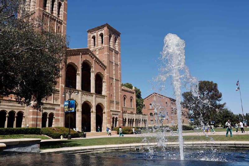 美政府指加州大学洛杉矶分校涉反犹太主义 要“罚”10亿美元美国特朗普政府指加利福尼亚大学洛杉矶分校（UCLA）2024年处理针对加沙地带的学生抗议活动时存在“反犹太主义”，要校方交纳10亿美元（12.84亿新元）罚款为和解金