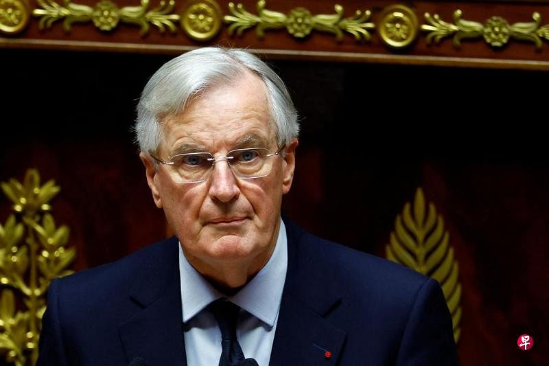 法总理拟绕过议会表决强推预算 或引发政府倒台法国总理巴尼耶计划不经议会表决，强行通过2025年预算的社会保障法案，此举可能引发极右翼和左翼反对派的不信任投票，巴尼耶政府面临被推翻的风险