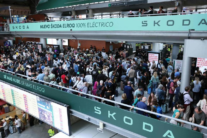 西班牙：停电与可再生能源发电过剩和网络攻击无关根据初步评估，西班牙方面星期二（4月29日）已经排除前一天伊比利亚半岛大规模停电与可再生能源发电过剩和网络攻击有关