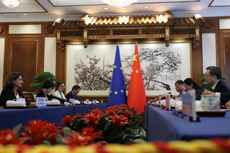 欧委会官员：中国今秋提交新减排目标欧盟委员会执行副主席里贝拉在与中国官员对话后对记者说，中国政府将在今年秋天提交一份应对气候变化的新国家自主行动计划