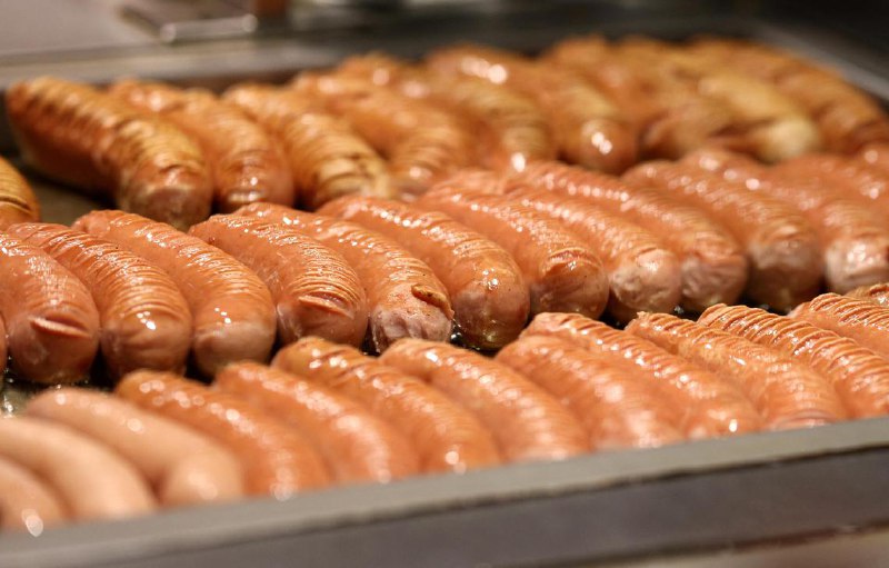 马国小二生缺维生素A失明 营养师揭从小只吃加工食品马来西亚一名小学二年级学生在上课时突然眼前陷入一片黑暗，经检查发现双目完全失明且没有复明的可能，原因是严重缺乏维生素A，营养师还发现这名孩童从小只吃一种食物