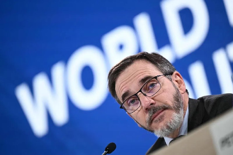 IMF将今年世界经济增长预期上调至3.2%国际货币基金组织将2025年全球经济增长预期小幅上调至3.2%，理由是关税冲击和金融环境均好于预期，但警告称美国总统特朗普可能重启的中美贸易战将显著拖累经济产出