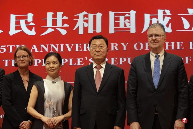 谢锋：台湾问题是中美关系红线 纵容“台独”自取灭亡中国驻美大使谢锋星期一（9月30日）晚在使馆举行国庆纪念活动时表示，台湾是中美关係的第一条，也是最重要的红线