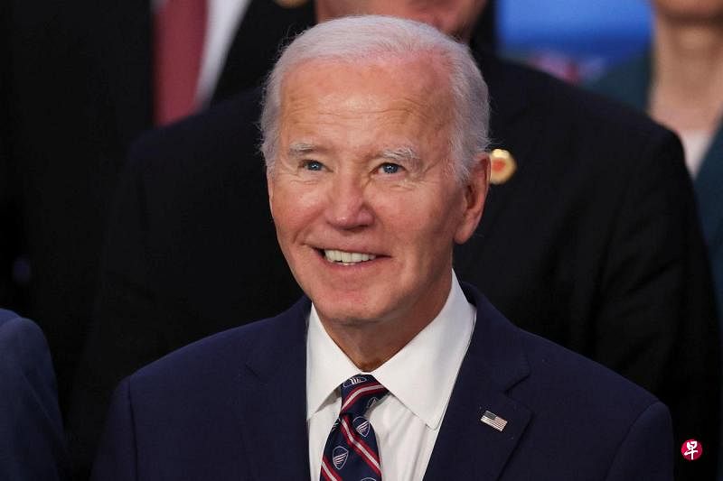 拜登迎来82岁生日 成美国史上最年长在任总统美国总统拜登星期三（11月20日）迎来82岁生日，成为美国史上最年长的在任总统