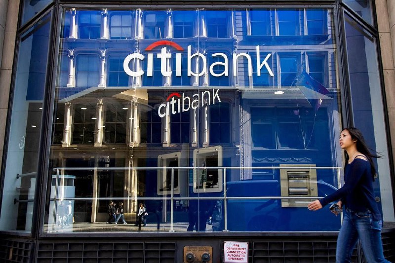 周三美市盘前小幅走高 重点谈花旗集团季度业绩[Media] 在投资银行和财富管理业务有所增长的带动下，花旗集团隔夜盘前公布的第三季业绩超出了华尔街分析师的普遍预测