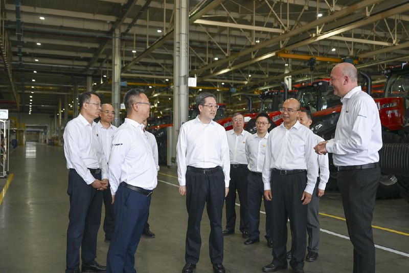 丁薛祥黑龙江吉林调研：持续巩固经济回升向好势头中共政治局常委、中国国务院副总理丁薛祥在黑龙江和吉林调研时强调，要加力提效抓好政策实施，持续巩固经济回升向好势头