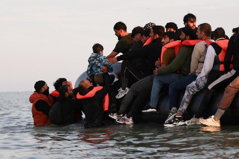 欧洲六国商定共同推进打击非法移民合作奥地利、捷克、丹麦、法国、德国和波兰发表联合声明，强调加强协作以有效减少非法移民