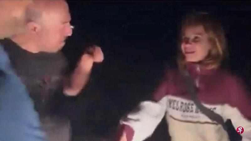 多国协调行动 遭伊斯兰国绑架多年雅兹迪教派女子获救10多年前在伊拉克被极端组织“伊斯兰国”绑架的一名21岁女子，在美国牵头、约旦和伊拉克政府参与的一次行动中获救