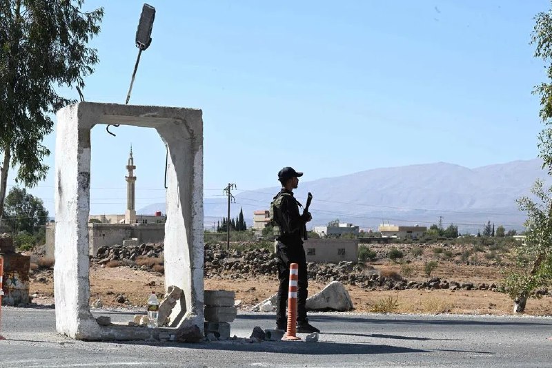 叙媒：以军夜袭叙南村庄致10人死亡叙利亚国家电视台说，以色列军队在叙南一座村庄的夜间行动，造成至少10人死亡