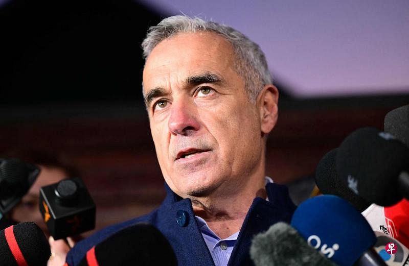 罗马尼亚或重新举行总统选举 不单是重新计票罗马尼亚可能重新举行总统选举，第一轮投票可能于12月15日进行，第二轮投票在12月29日进行