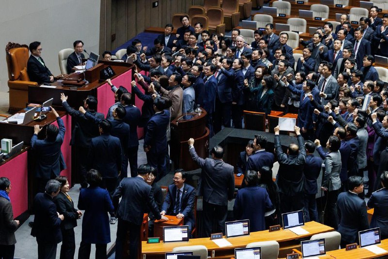 韩执政党谴责反对党试图推翻政府 要韩悳洙弹劾案作废韩国执政党国民力量党谴责反对党主导的弹劾代总统韩悳洙行动是在试图推翻政府，并表示应该撤销对韩悳洙的弹劾