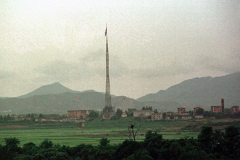 美国连续29年将朝鲜列为“反恐行动不合作国家”美国国务卿鲁比奥将朝鲜列为“反恐行动不合作国家”，这是朝鲜自1997年以来连续29年被列入这份名单