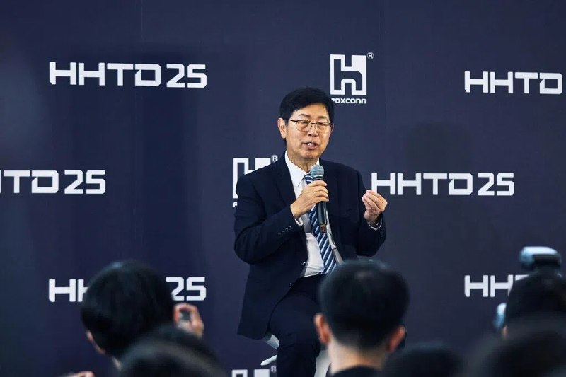 鸿海与OpenAI携手发展下世代AI基建台湾科技企业鸿海集团董事长刘扬伟说，鸿海将与美国人工智能公司OpenAI携手发展下世代人工智能（AI）基础设施