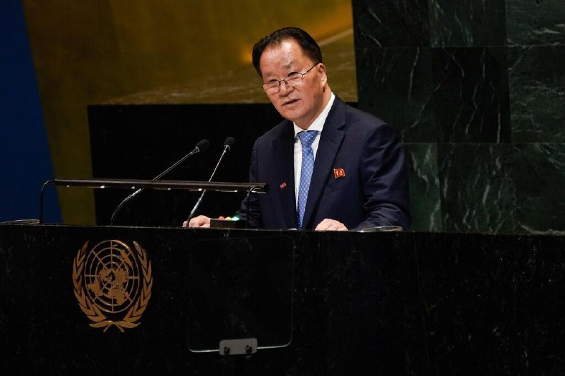 朝鲜副外长联大讲话：绝不放弃核武朝鲜副外长金善敬星期一（9月29日）在联合国大会第80届会议一般性辩论上发表讲话，强调朝鲜绝对不会放弃核武，在任何情况下都不会改变该立场