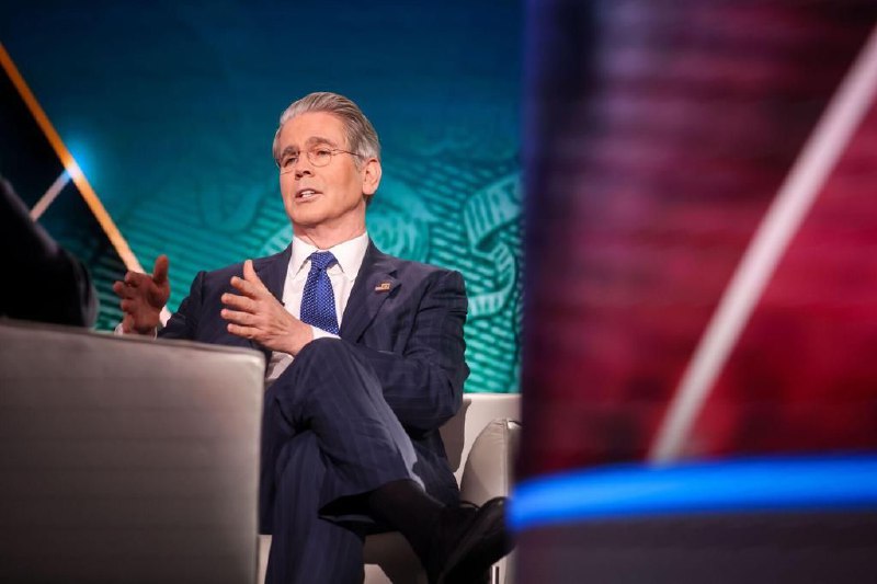 美财长预计能在90天期限到期前公布几个贸易协议美国财政部长贝森特说，美国政府可能在未来几周宣布几个大型贸易协议，他预计美国与一些国家的贸易协议将在对等关税暂缓期限到期前陆续公布