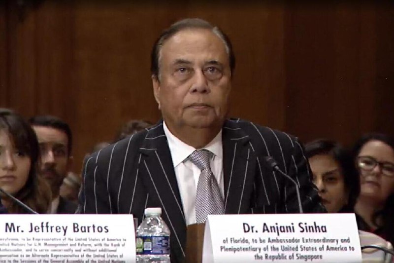 美参议院确认安贾尼·辛哈出任美国驻新加坡大使美国参议院以集体投票方式正式确认获总统特朗普提名的骨科医生及企业家安贾尼·辛哈，出任美国驻新加坡大使