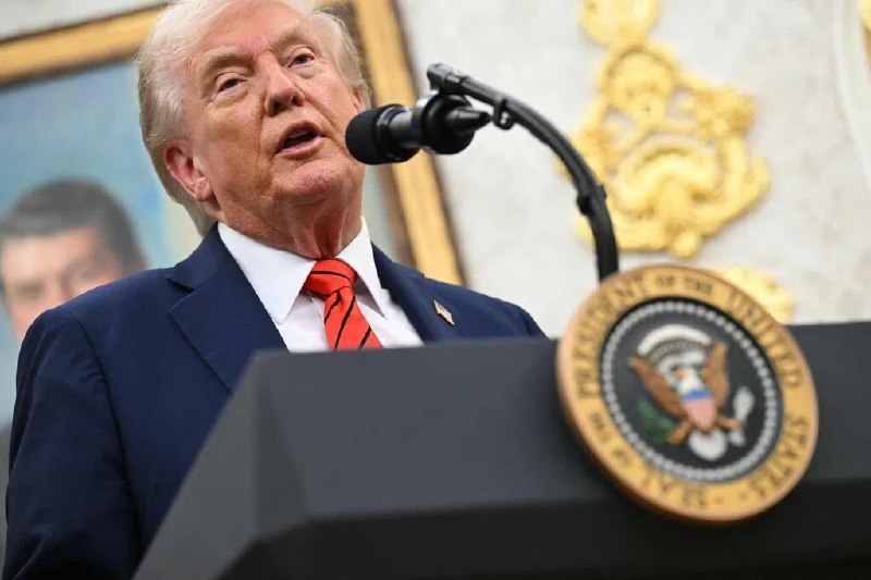 无缘诺贝尔和平奖 特朗普称得主马查多致电向他致敬美国总统特朗普星期五（10月10日）说，本届诺贝尔和平奖得主马查多在获知得奖后给他打了电话，并宣称她接受这个奖项是为了向他致敬