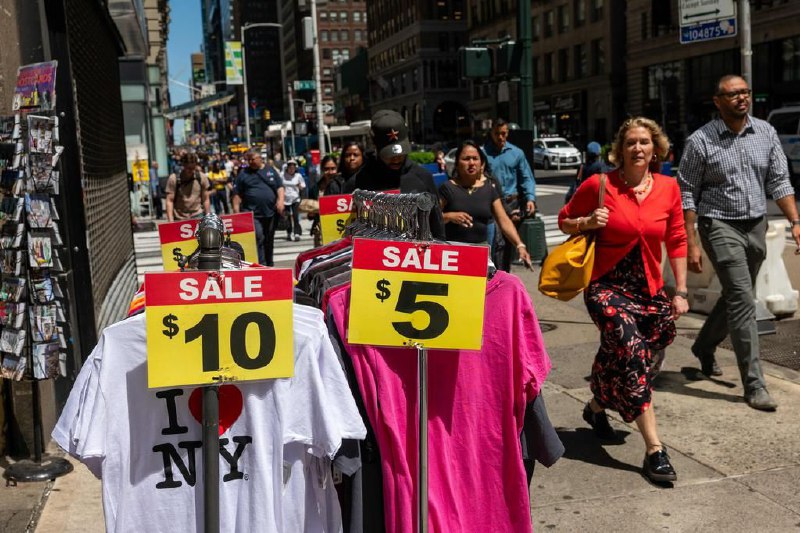 美消费者借贷三个月最大增幅 信用卡余额和车贷同步上升美国3月份消费者信贷出现增长，增幅为三个月来最大，因信用卡余额回升，以及汽车和其他非循环信贷的稳健增长