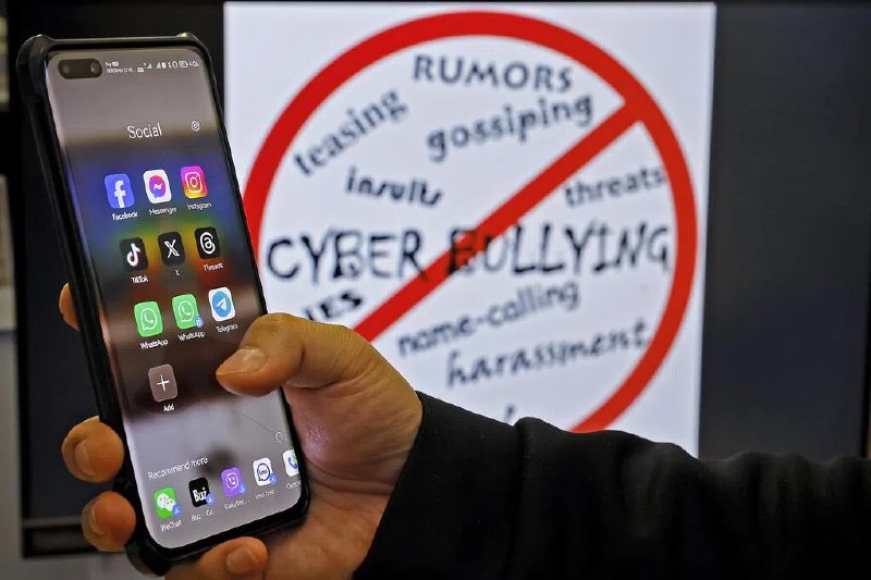 马国16岁以下者明年起禁用社媒马来西亚内阁宣布，从明年元旦开始，16岁以下者禁止开设社交媒体户头