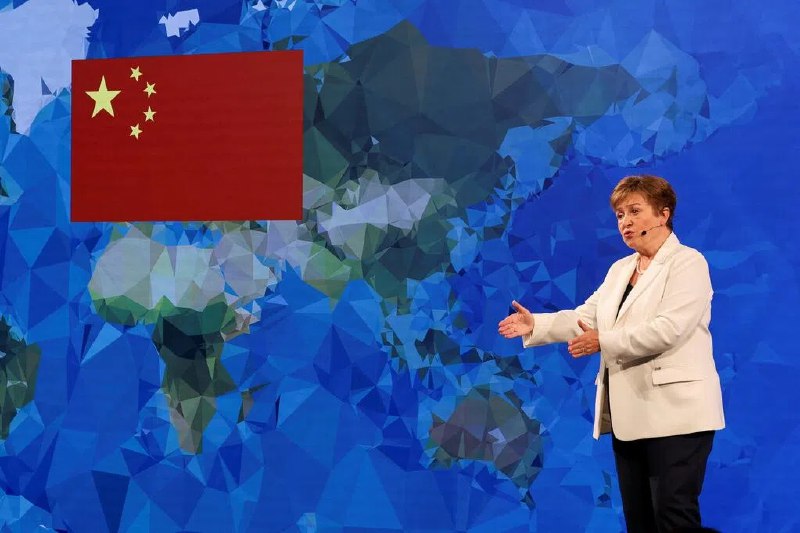 IMF：中国必须将经济增长转向内需 化解房地产危机国际货币基金组织（IMF）星期二（10月14日）重申了长期以来向北京传递的信息，中国必须重新平衡经济增长模式，转向以国内需求为主导，而这一需求因房地产危机而长期疲弱