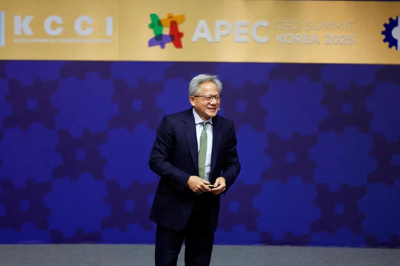 英伟达将为韩国供应26万块GPU 总值高达近130亿新元美国晶片巨头英伟达（Nvidia）将为韩国政府和四家韩国企业供应26万块图形处理器（GPU），总价值高达14万亿韩元（约128亿新元）