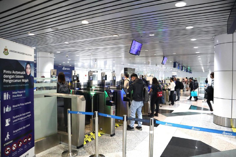 马国边境控制与保护局即将运作 监管全国出入境口岸马来西亚新成立的单一边境机构：边境控制与保护局（AKPS）星期六（2月1日）正式运作，分阶段接管柔佛州等地的全国114个关卡和检查站