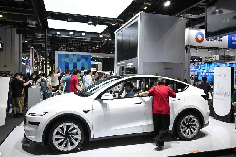 中国车市销售旺季启动 特斯拉9月出货量上升中国汽车市场销量旺季启动之际，各大车企正为完成年度目标做最后冲刺，美国电动车巨企特斯拉上海厂9月出货量上升