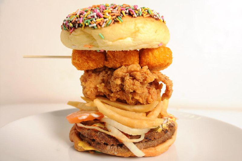 新研究：多食超加工食品对男性生育能力有害法国国家科学研究中心参与的一项新研究表明，在热量摄入相同的情况下，富含超加工食品的饮食不仅不利于体重管理，还会对男性生殖功能产生负面影响